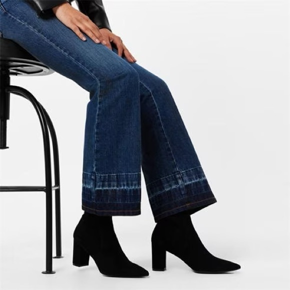 Stuart Weitzman Pointed Toe Heeled Boots - Landry 75 - Picture 8 of 13